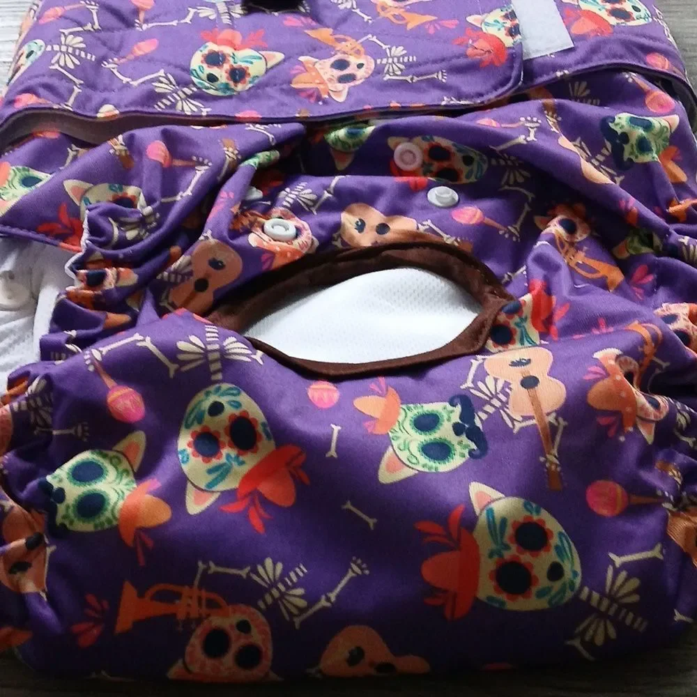 CuteBone purple skull print  female dog diaper Sz XL NWOT